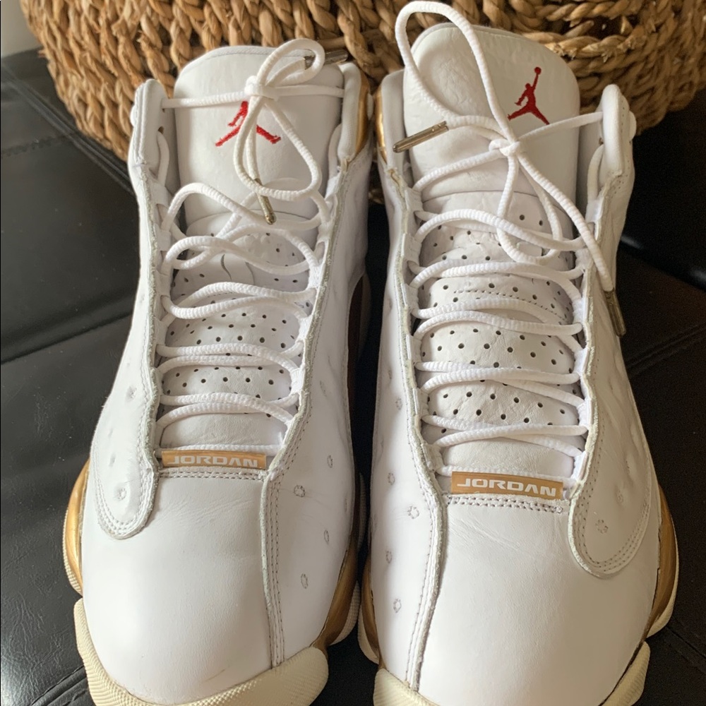 Size 11 Jordan 13s gold and white
